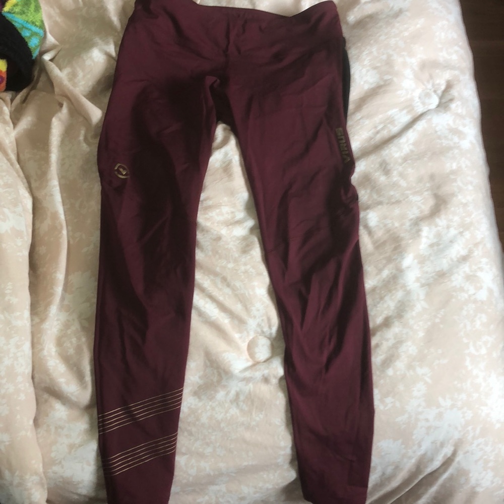 Virus leggings